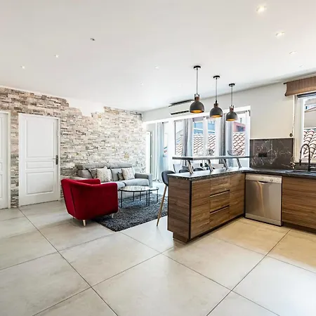 54 Lor - 2-bedroom Banane Near The Palais